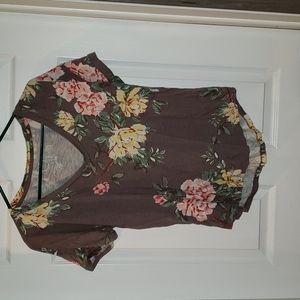 Maurices Large 24/7 t-shirt